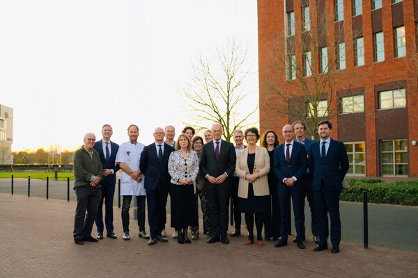 VWS-minister Bruijn op bezoek bij MooiMaasvallei